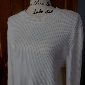 St. John cream pullover sweater  size XL